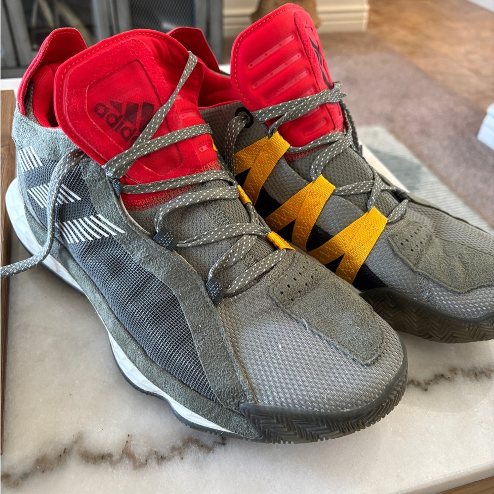 Damian Lillard 6 basketball shoes “Spitfire”